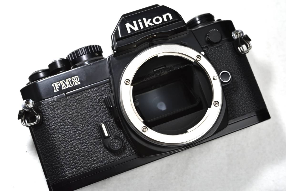 きれいな動作品】Nikon ニコンFE2 ブラック 清掃・整備・モルト交換済
