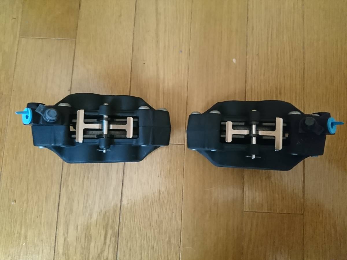 brembo ブレンボキャリパー 40mmピッチ左右 ブラック 20-5165-78 brembo ブレンボキャリパー 40mmピッチ左右 ブラック 20-5165-78