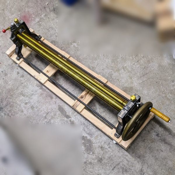 吉喜製作所 手動三本ロールベンダー 1000mm dclnigeria.com