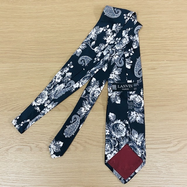 【美品】LANVIN PARIS ALL SILK TIE FLORAL&PAISLEY BLACK WHITE / ランバン ネクタイ タイ ペイズリー 花柄_画像2