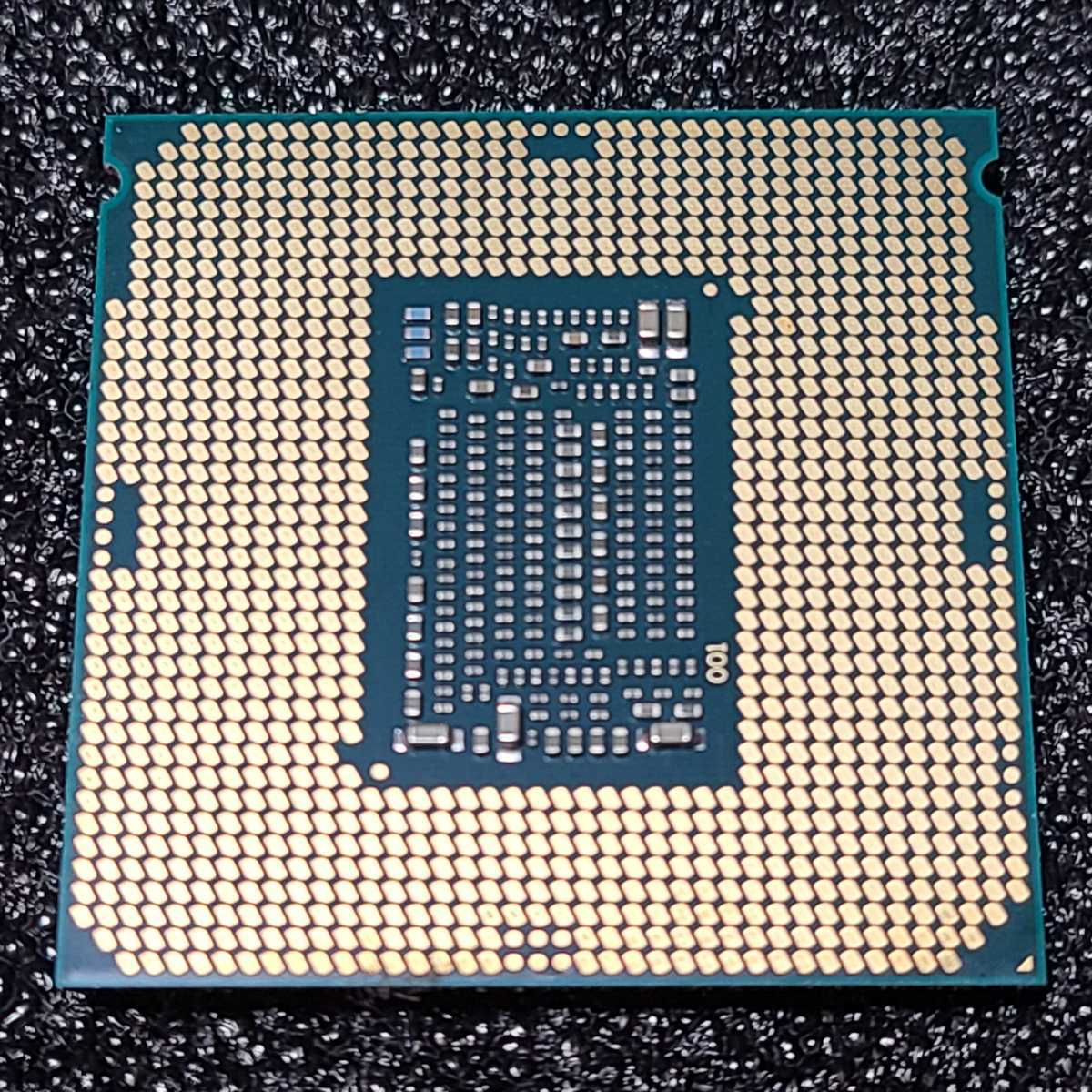 CPU Intel Core i7 8700K 3.7GHz PCパーツ インテル 動作確認済み (1
