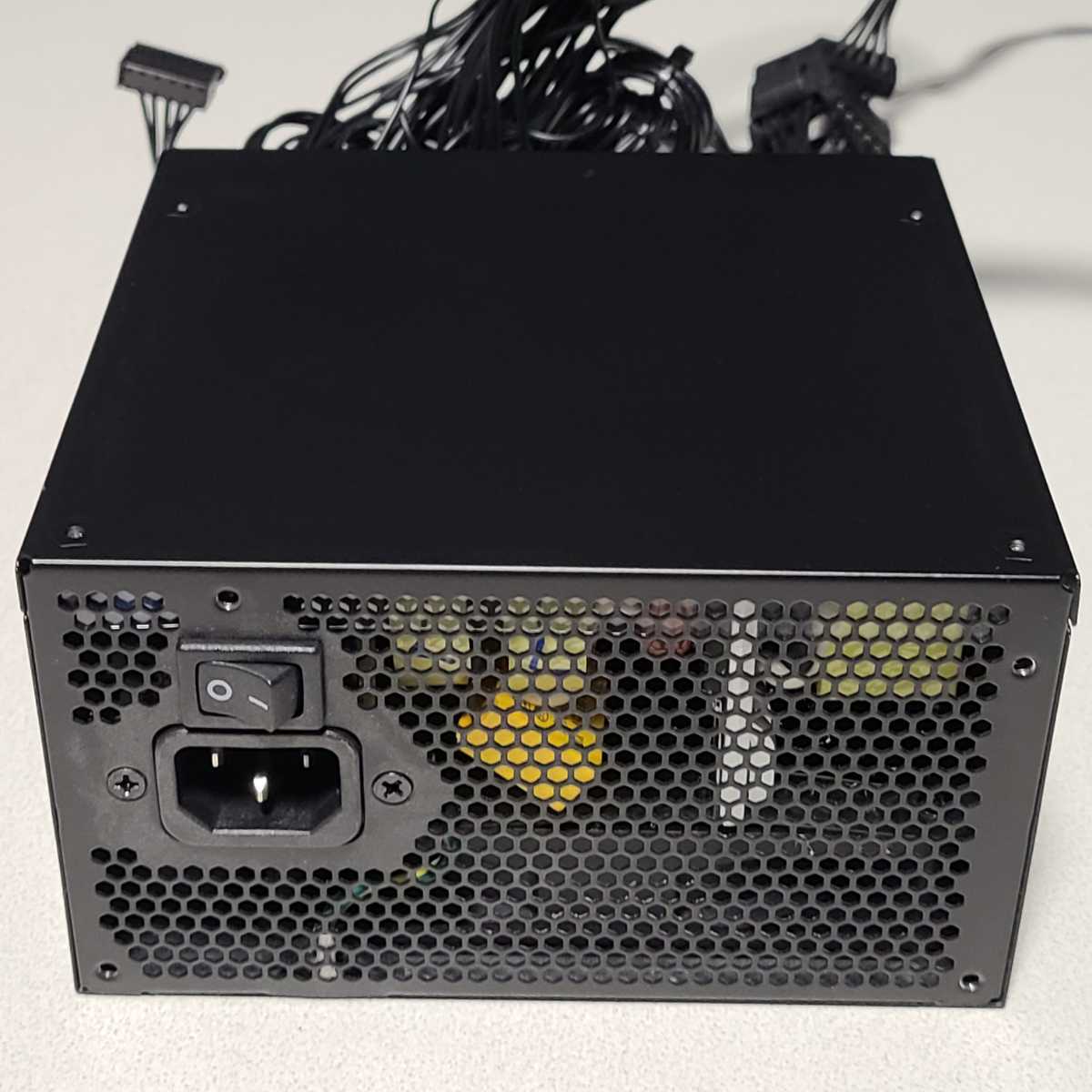 Enhance ATX-2750GA1 500W 80PLUS GOLD認証 ATX電源ユニット Enhance ATX-2750GA1 500W 80PLUS GOLD認証 ATX電源ユニット