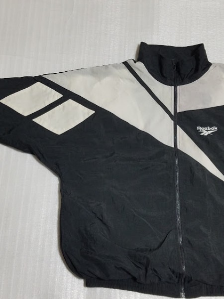 【新作入荷!!】 Yahoo!オークション リーボック Reebok 古着 即決送料込 - その他