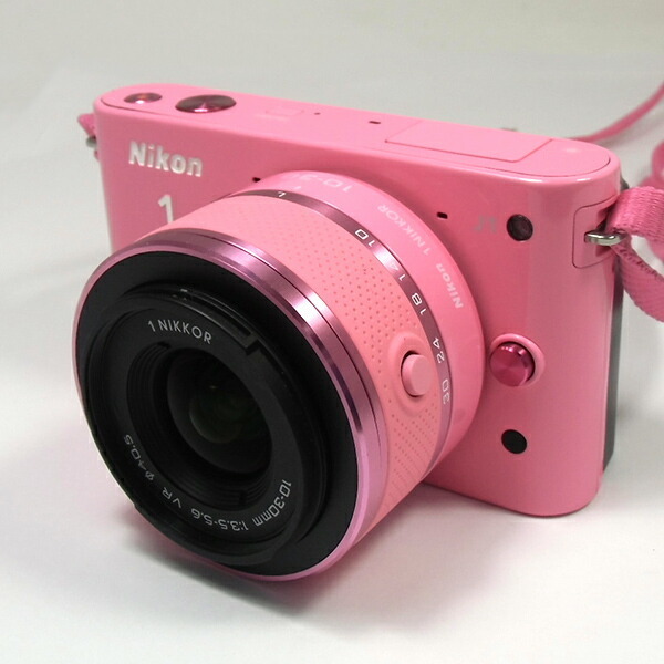最前線の 【中古】Nikon ピンク デジタルカメラ レンズ交換式 J1