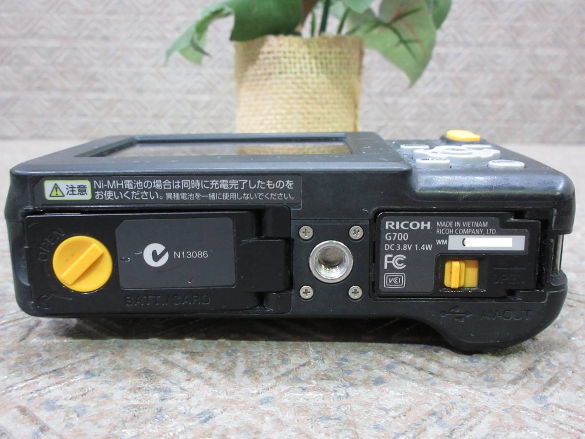 純正人気 リコー / RICOH / 防水・防塵・耐衝撃デジタルカメラ 1210万画素【G700】 撮影・記録確認済み 充電器付き (No.M240) 純正人気 リコー / RICOH / 防水・防塵・耐衝撃デジタルカメラ 1210万画素【G700】 撮影・記録確認済み 充電器付き (No.M240)