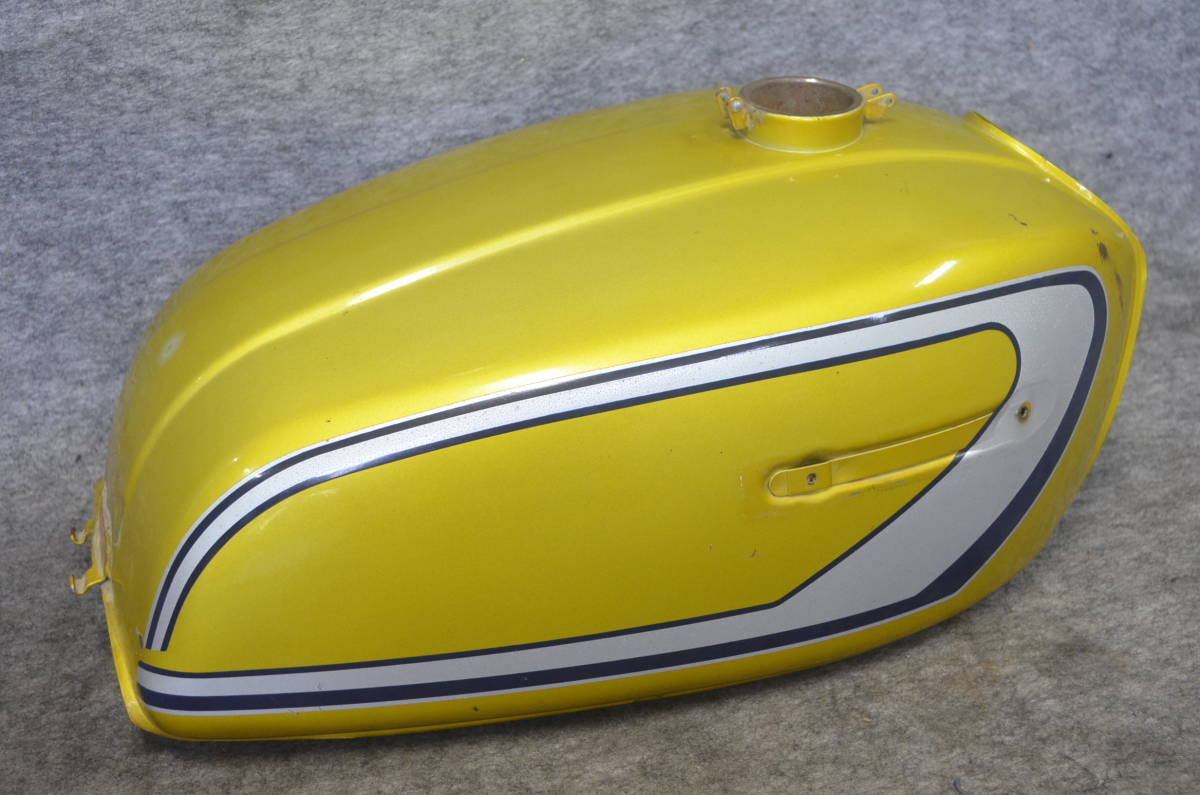 Y22-0015】SUZUKI GT380用 純正タンク ジャンク品/GT380タンク/GT380