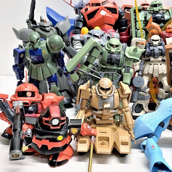 完成品/30個】機動戦士ガンダム「ジオン軍」モビルスーツ 赤い 完成品/30個】機動戦士ガンダム「ジオン軍」モビルスーツ 赤い