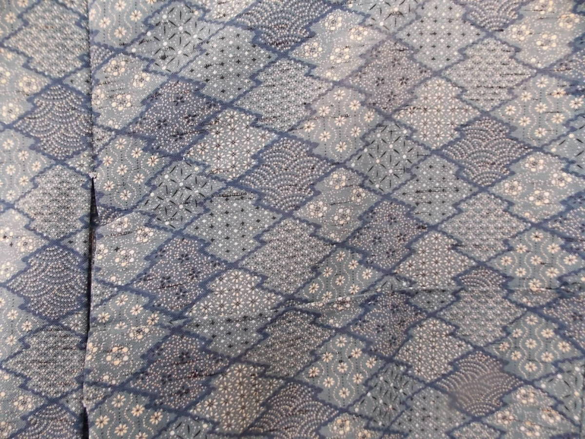 きもの今昔３３１２ ウールきもの 単衣バチ衿仕立て 小紋の染ウール 小柄な方 サイズｓsの画像4