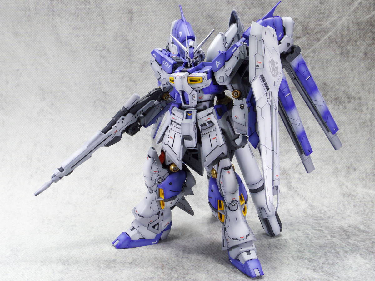 RG Hi-νガンダム 改修塗装完成品 RG Hi-νガンダム 改修塗装完成品