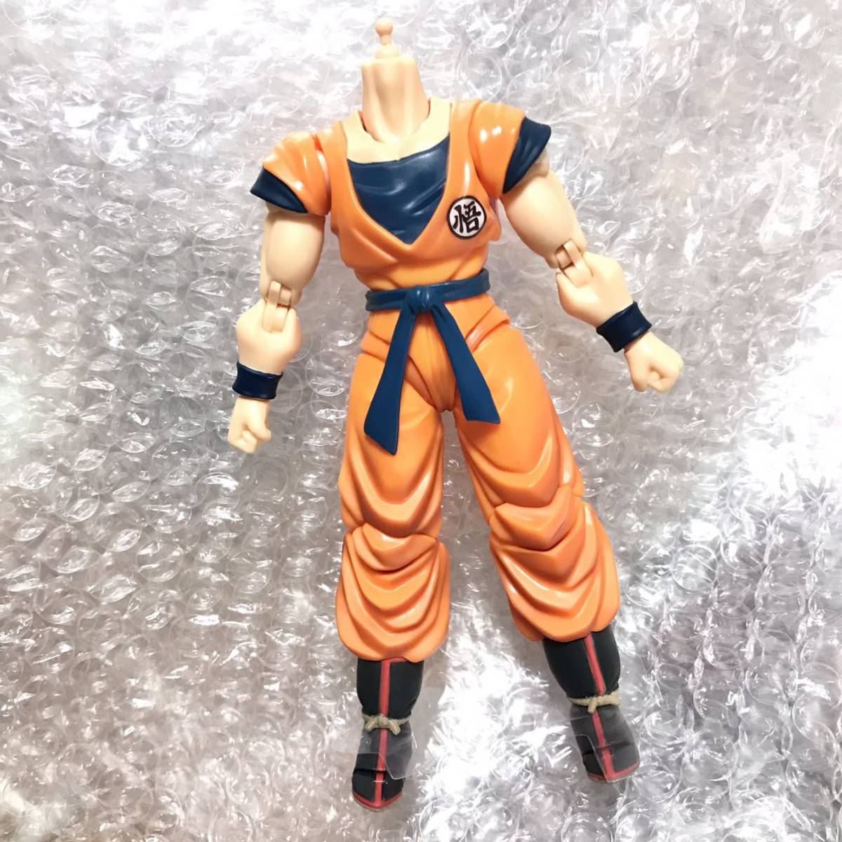 悟空ボディ 単体 ドラゴンボール超 S H Figuarts スーパーサイヤ人ゴッドスーパーサイヤ人孫悟空 超 ブルー コミック アニメ 売買されたオークション情報 Yahooの商品情報をアーカイブ公開 オークファン Aucfan Com