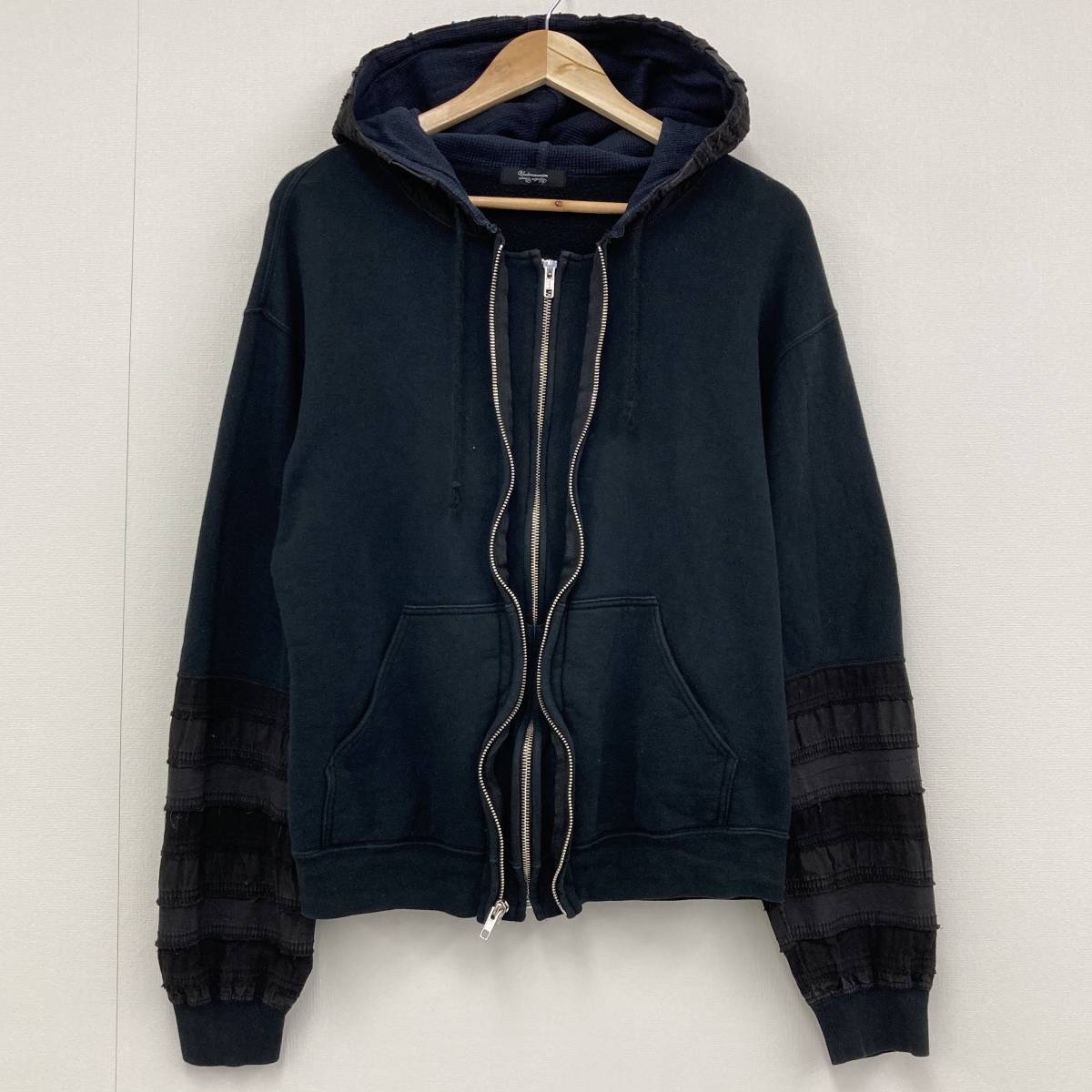レア 青山限定 UNDERCOVER ハギ パーカー ブラック 黒 2サイズ レア 青山限定 UNDERCOVER ハギ パーカー ブラック 黒 2サイズ