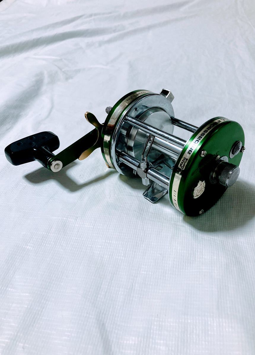 Abu Garcia Ambassadeur 7000 C SYNCRO Baitcasting Fishing Reel