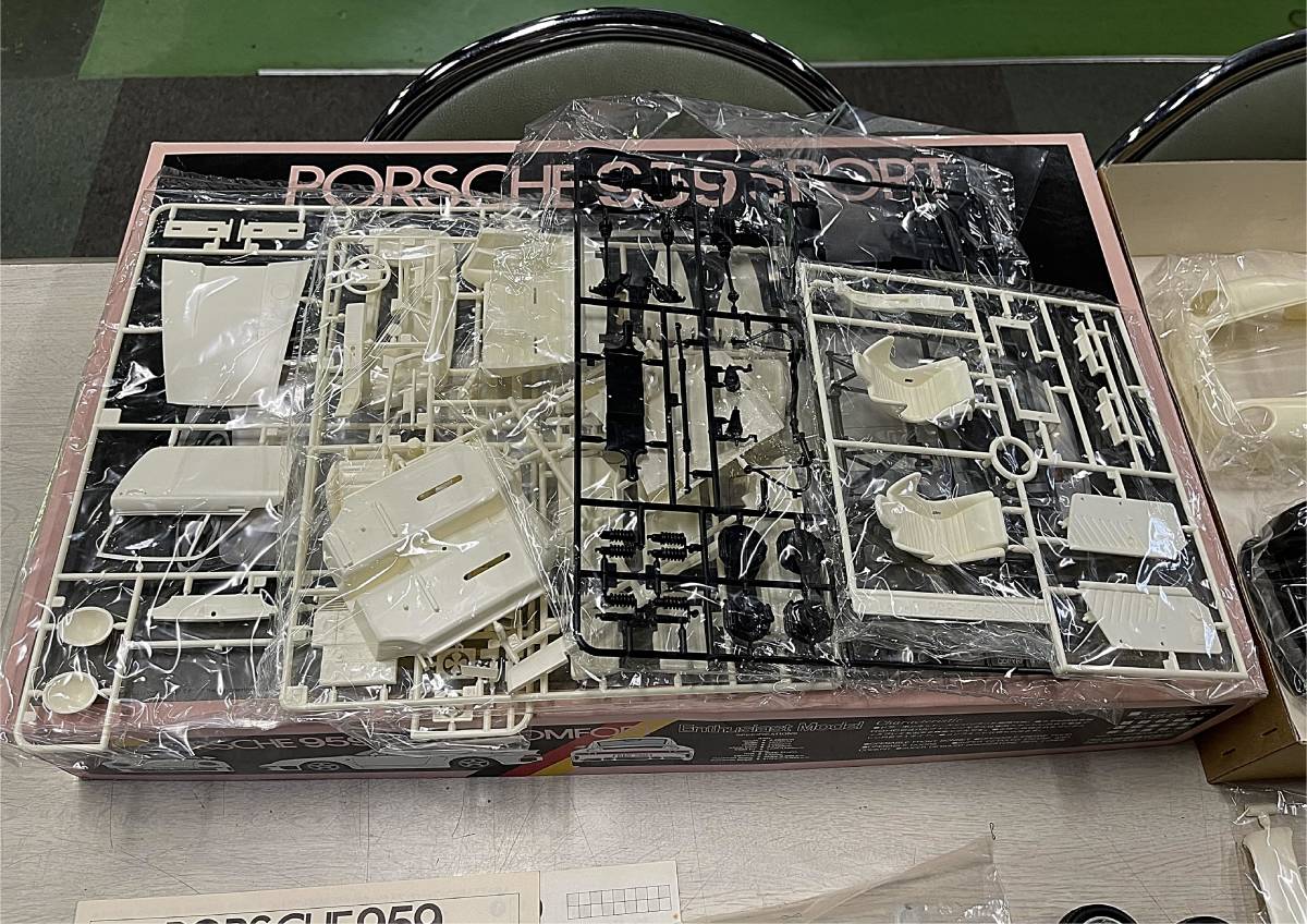 ポルシェ 959スポーツ プラモデル フジミ模型 絶版 1/16スケール ポルシェ 959スポーツ プラモデル フジミ模型 絶版 1/16スケール
