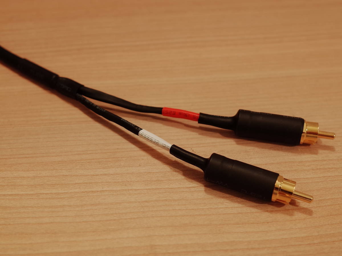 * prompt decision MOGAMI 2534 RCA- stereo Mini plug 3.5mm conversion cable 30cm Y cable gilding NYS352AG NYS231BG-LL( Anne feno-ru modification possible ) *