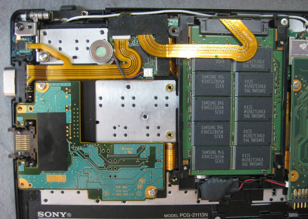 b917 Sony Vaio VPCX118KJ PCG-21113N 通電確認 ジャンク _画像9