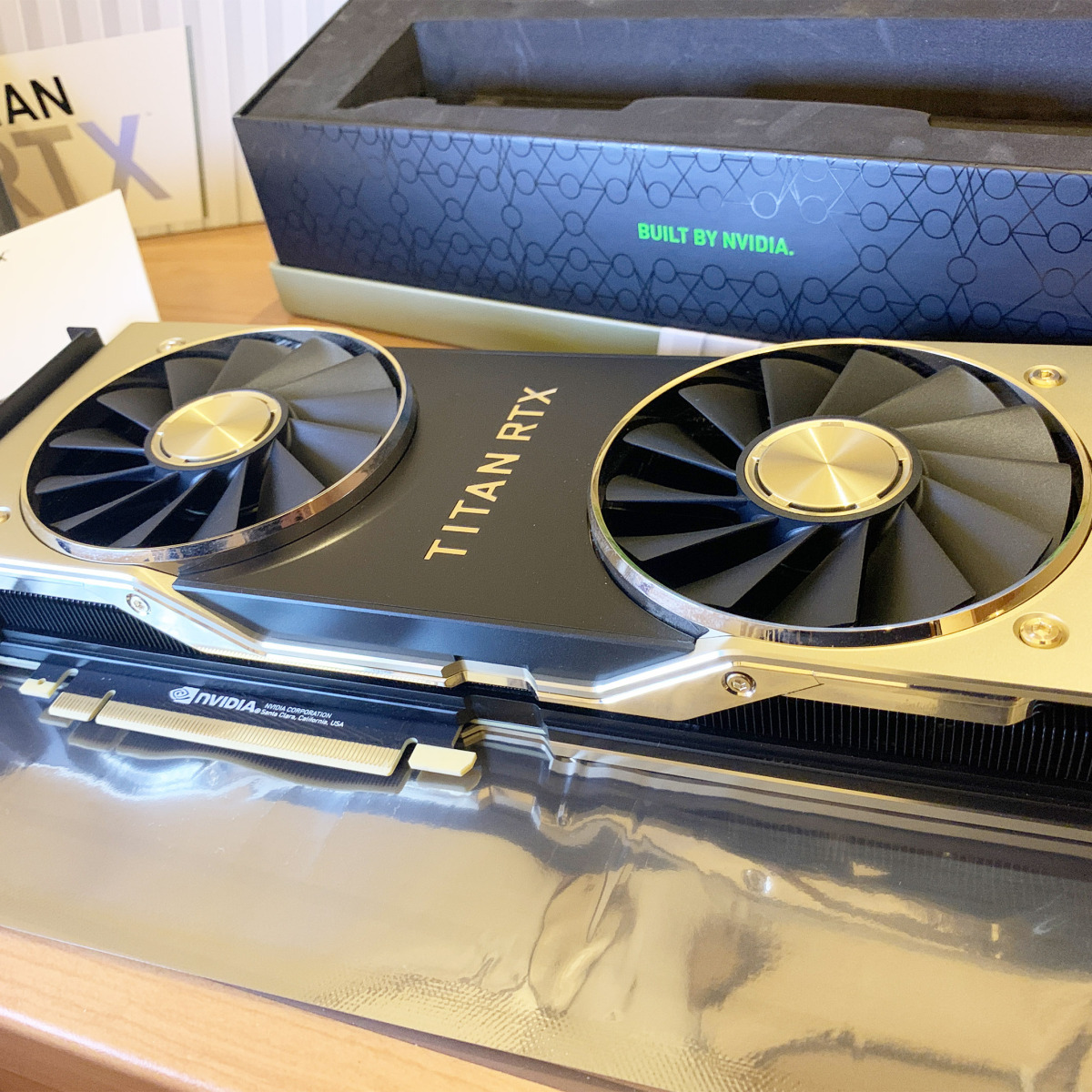 [ б/у ] графическая плата NVIDIA TITAN RTX PCIExp 24GB GDDR6 бесплатная доставка по всей стране 