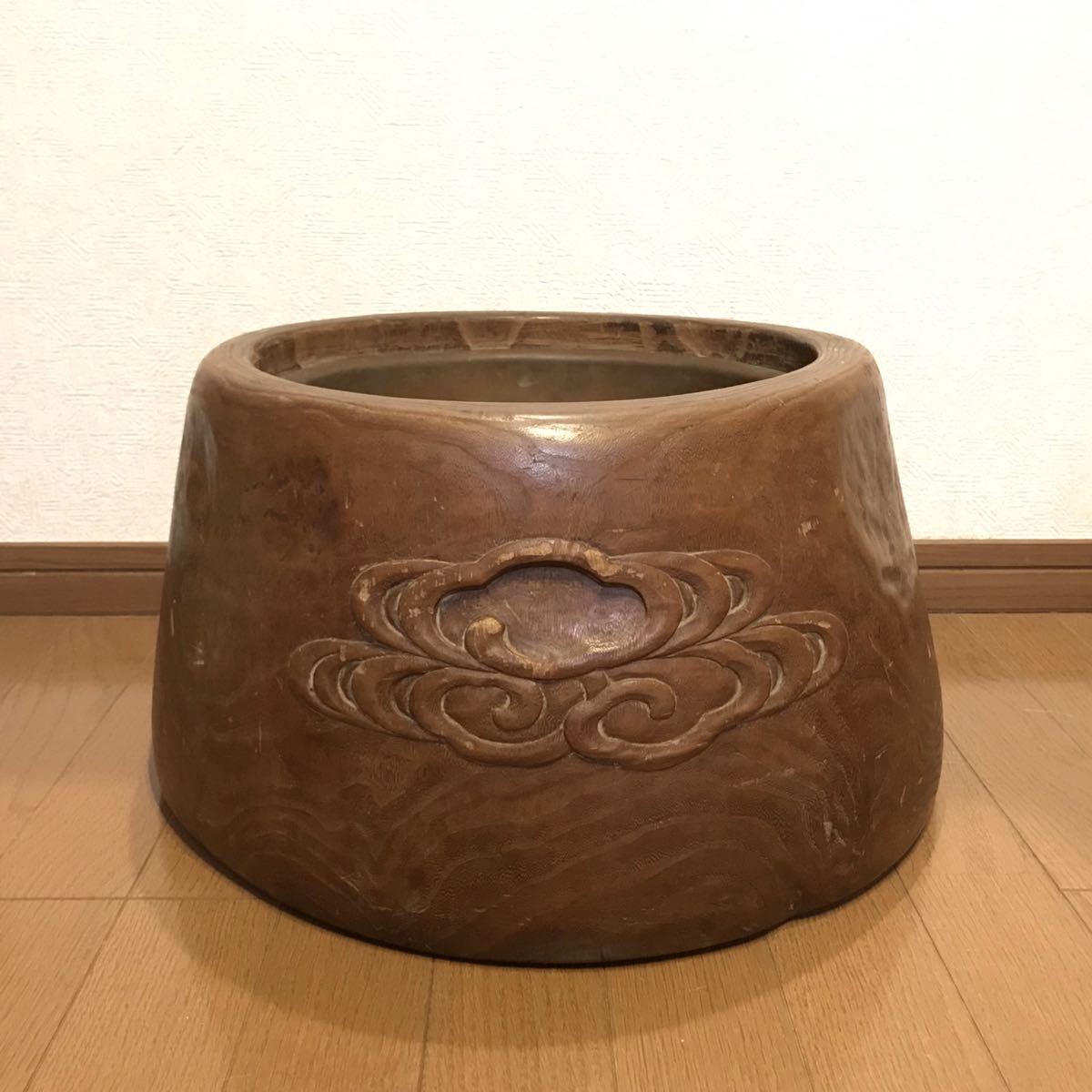 火鉢 囲炉裏 丸太くり抜き - タイヤ、ホイール 火鉢 囲炉裏 丸太くり抜き - タイヤ、ホイール