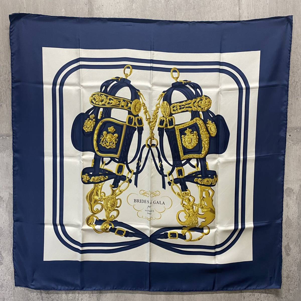 大人気新作 エルメス スカーフ(90x90cm) 正規品 タグなし - www