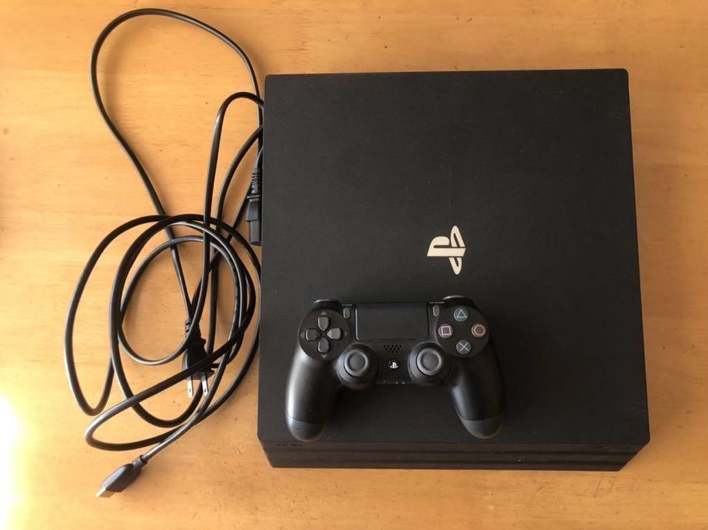 PS4 Pro CUHB 1TB 黒本体＋コントローラーなど付属品