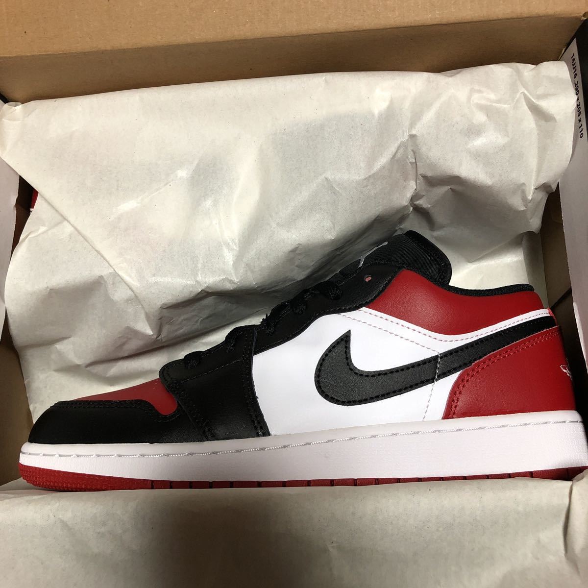 新品未使用 国内正規品 25cm US7Y NIKE GS AIR JORDAN 1 LOW BRED TOE ナイキ エアジョーダン1 ロー　ブレッドトゥ ジュニア レディース_画像3