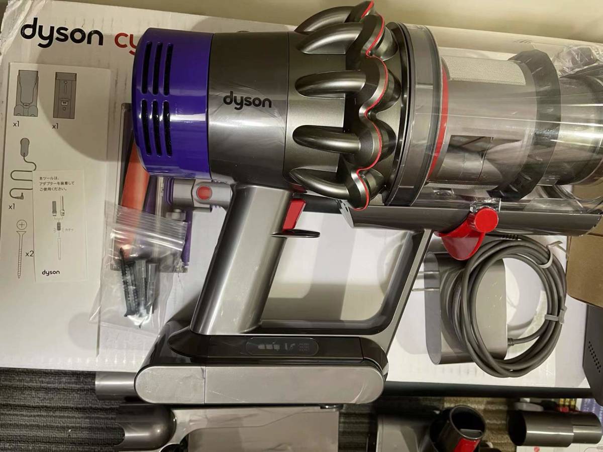 美品 ダイソン Dyson Cyclone V10 Fluffy Black (SV12 FF BK) ブラック