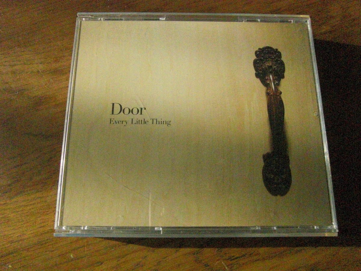 EVERY LITTLE THING/DOOR CD+DVD 初回限定盤_画像1