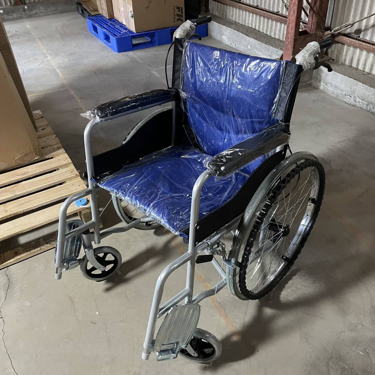 ラウンドワールド 車椅子 介護福祉 折り畳み 軽量