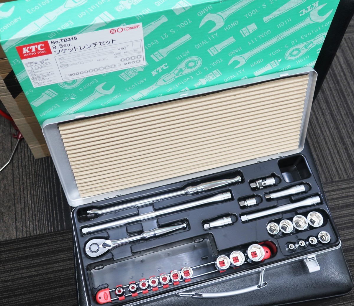 ◇ごえん堂◇新品◇KTC【TB318】9.5sq.ソケットレンチセット 26点