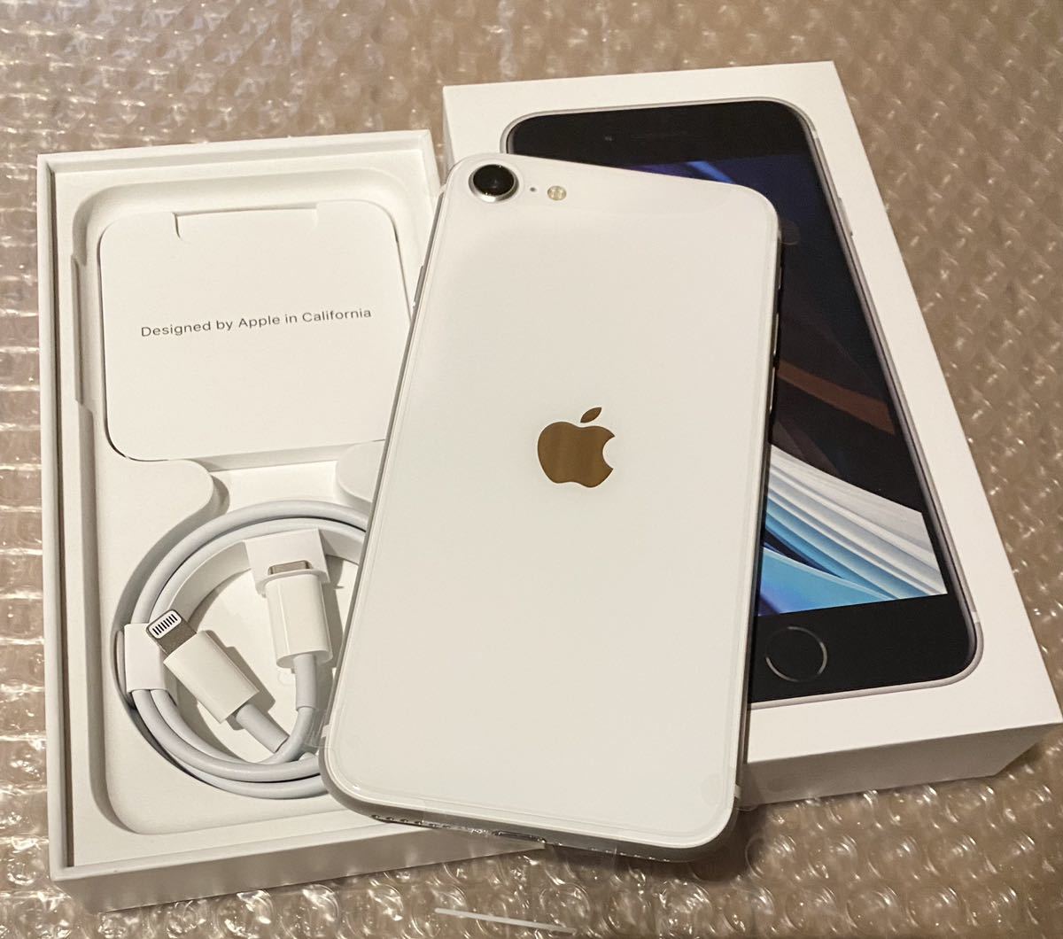 iPhone SE 2 White 64GB / Apple iPhone SE2 第2世代 ホワイト SIM 