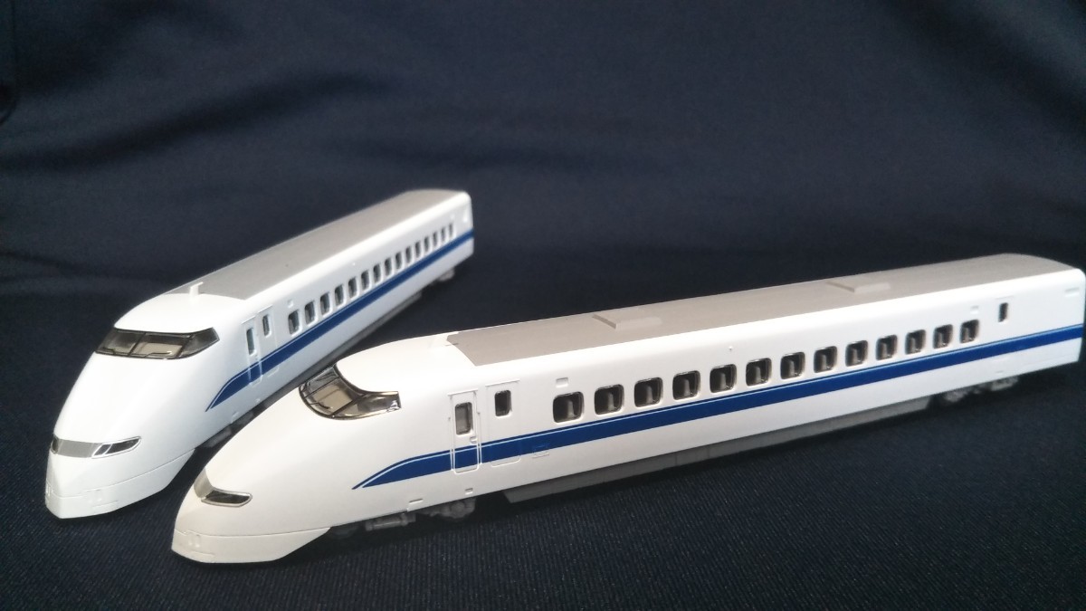 TOMIX　JR300 系　東海道.山陽新幹線(のぞみ)7両セット 　【未使用】