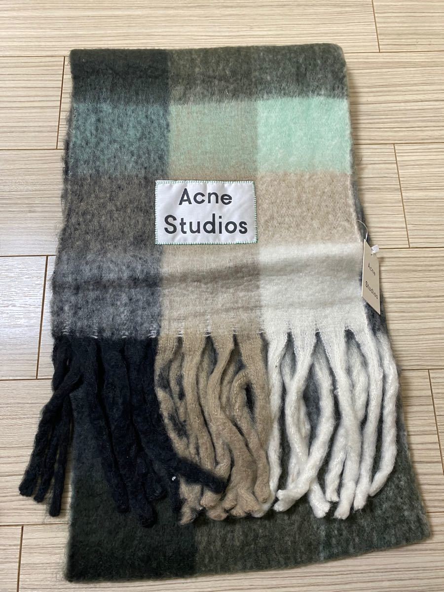 Acne Studios アクネ ストゥディオズ マフラー（¥17,300） dofeli.com