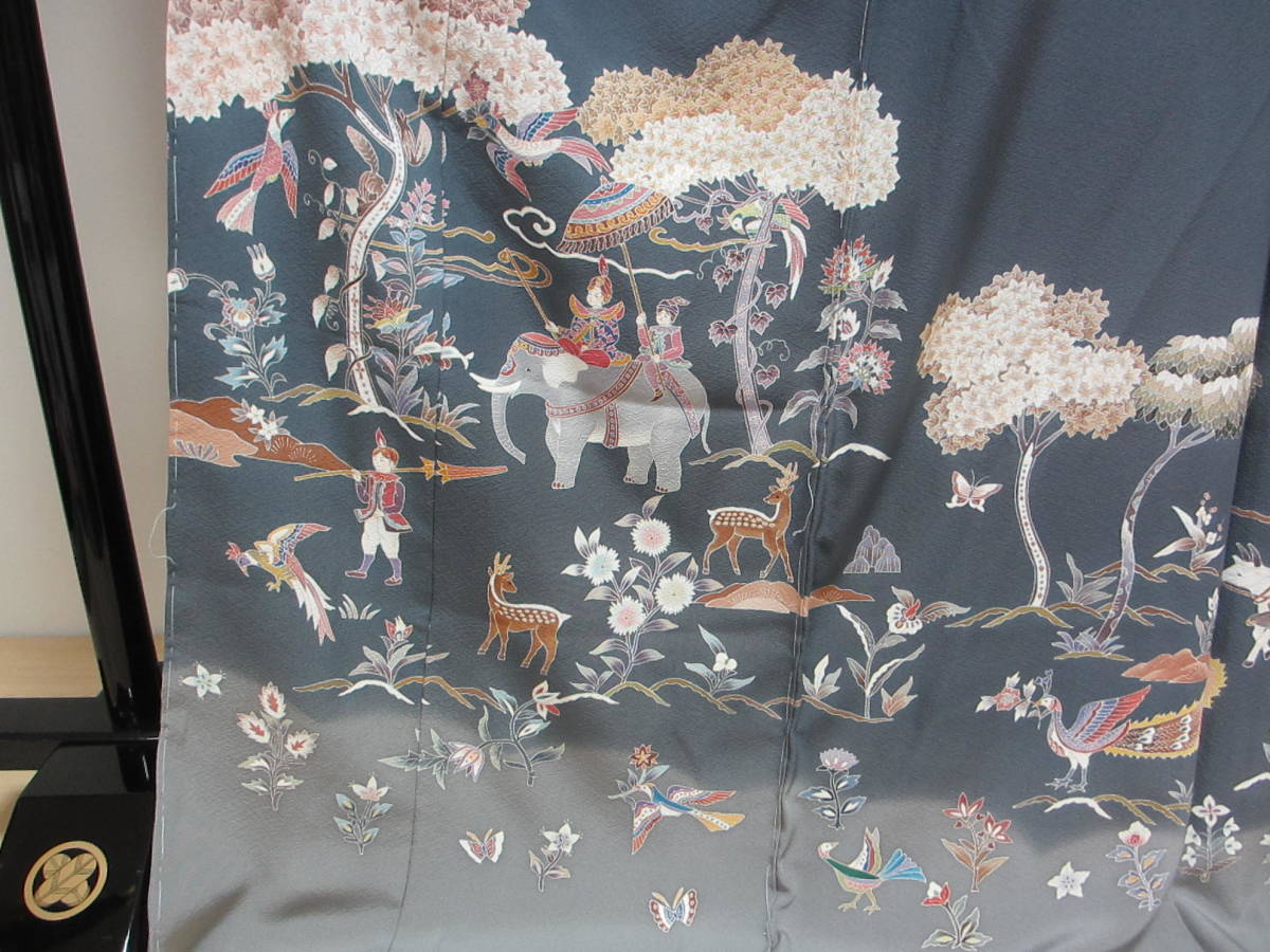 12月31日迄 今年最後の感謝セール【ことほぎ】伝統的工芸品 本加賀友禅 インド風景 幸せ シンボル 象柄 色留 谷幸治作 グレ―系 展示品 絹 _画像2