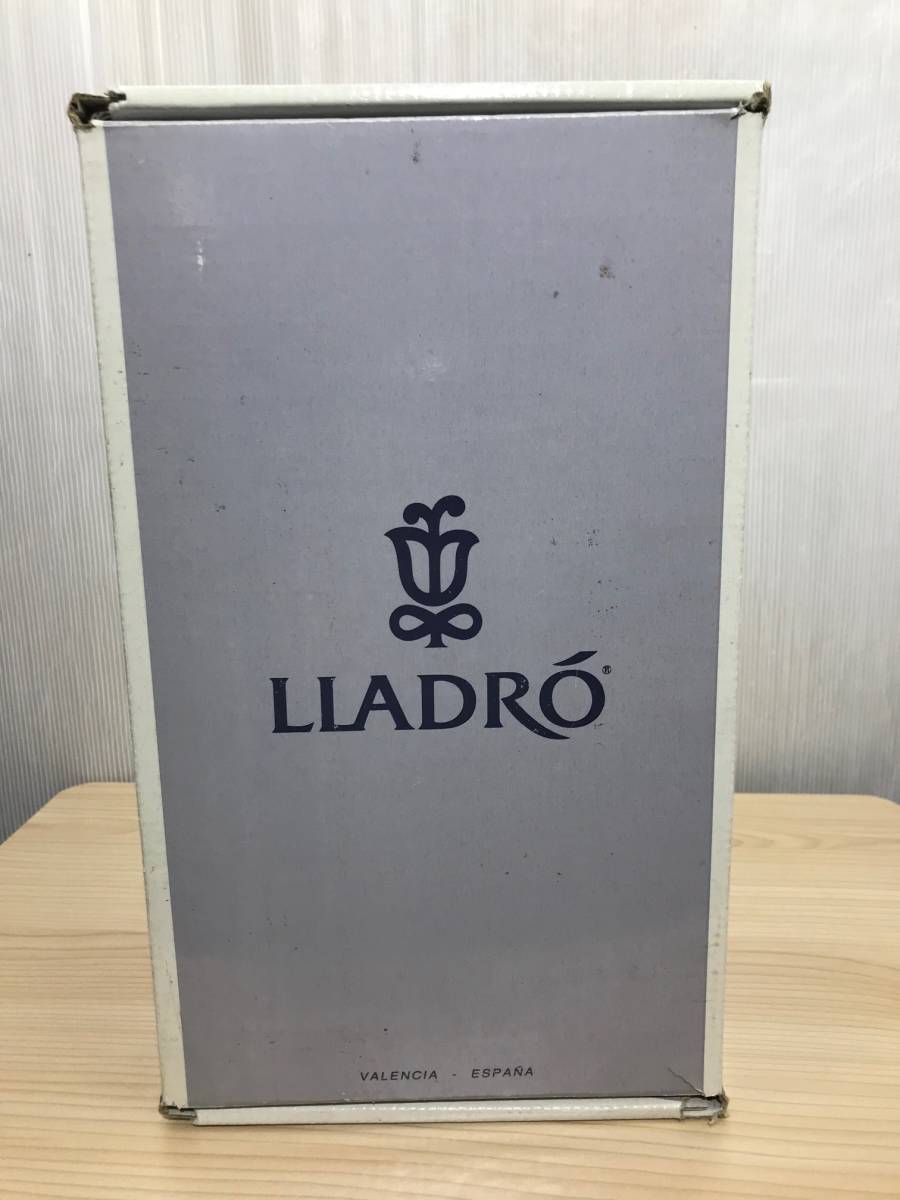 1円スタート♪ リヤドロ LLADRO 1309 子猫をエプロンに 猫 少女 www