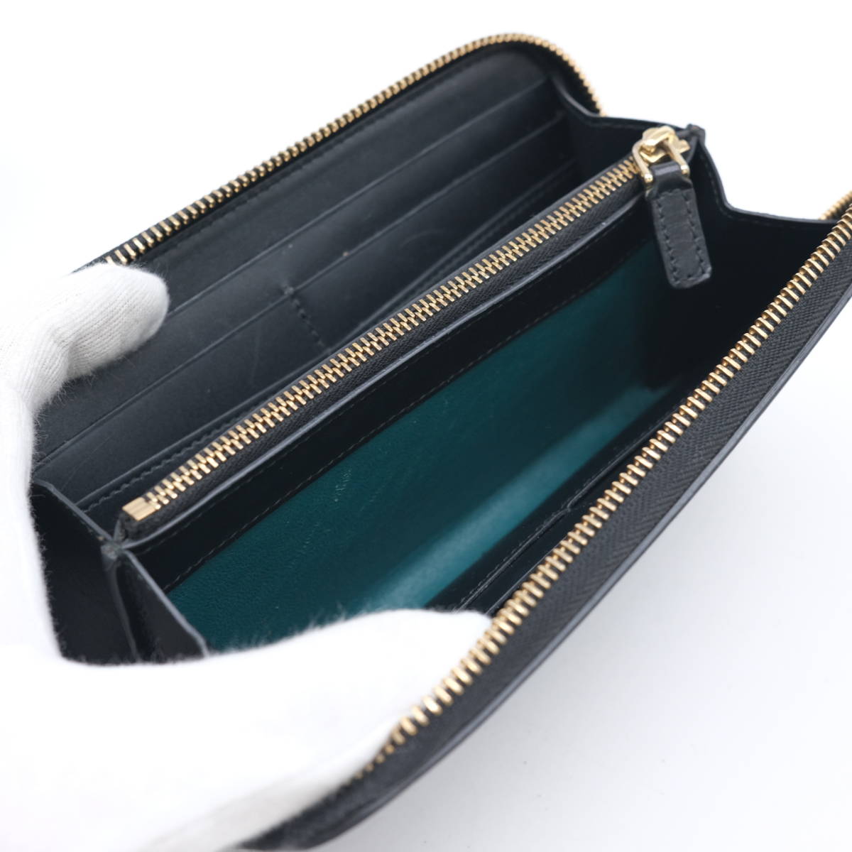 BVLGARI ブルガリ セルペンティ 長財布 ラウンドファスナー 黒