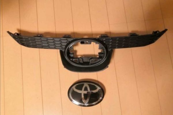 送料込!カローラツーリング 北米仕様 海外仕様 トヨタエンブレム