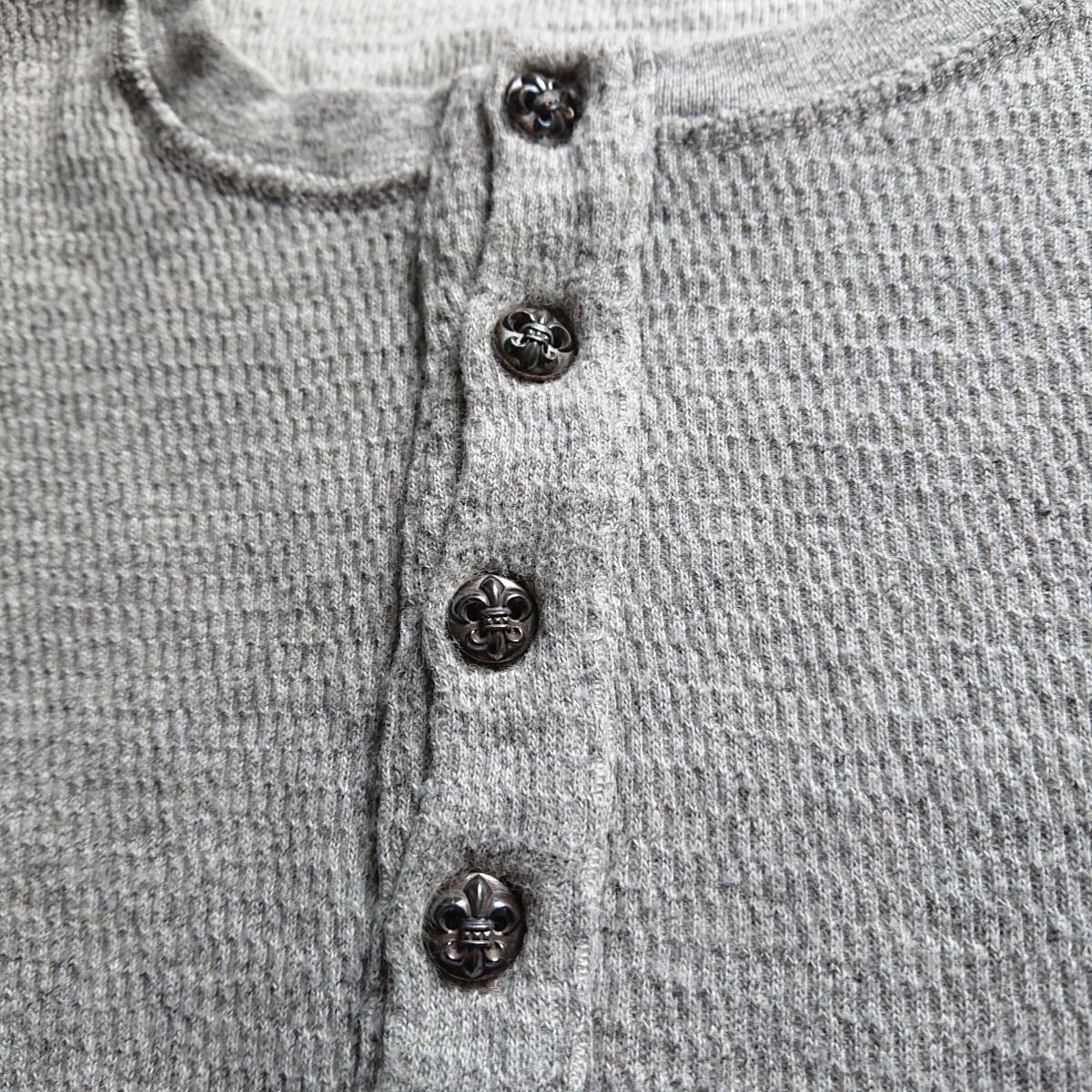 希少 CHROME HEARTS BSフレア クロスパッチ サーマルカットソー 希少 CHROME HEARTS BSフレア クロスパッチ サーマルカットソー