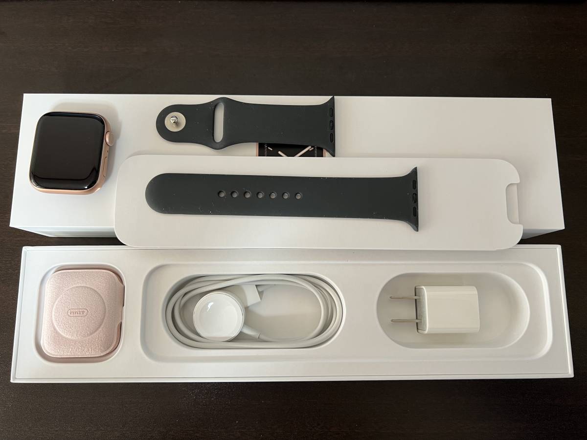 Yahoo!オークション - Apple Watch Series 5 44mm GPS ゴールド Yahoo!オークション - Apple Watch Series 5 44mm GPS ゴールド
