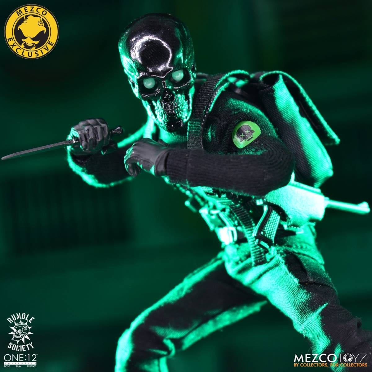 mezco one メズコ ワン black skulls ブラック スカル-