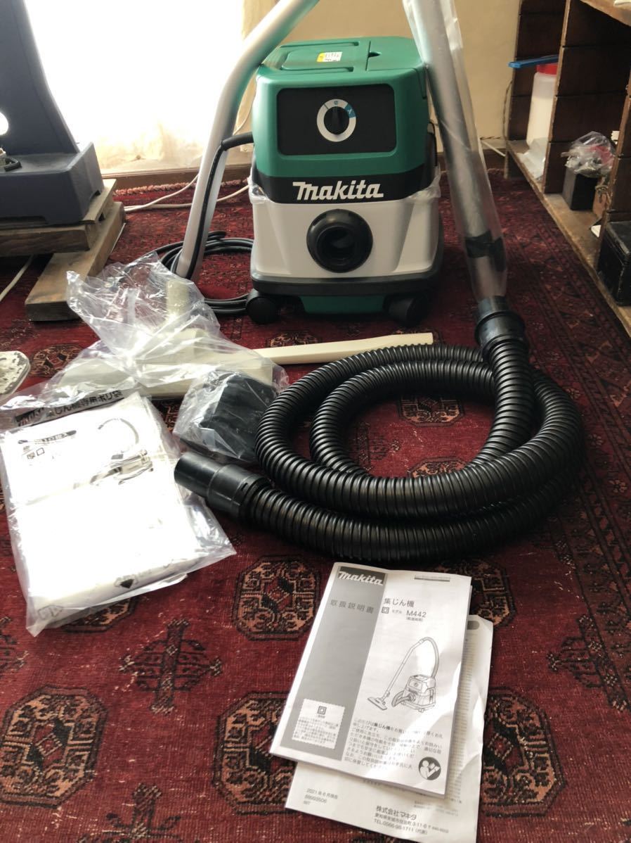 新品未使用】 makita マキタ 乾湿両用型 集じん機 M442 付属品付き 集