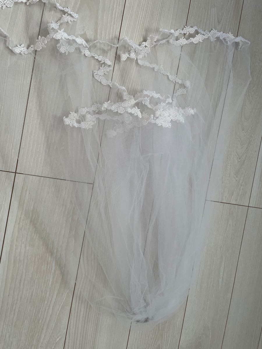 超美品　シミ汚れなし　ウェディングベール　ブライダル　ウェディングドレスに　ホワイト　薔薇　レース　状態　可愛い　一回のみの使用