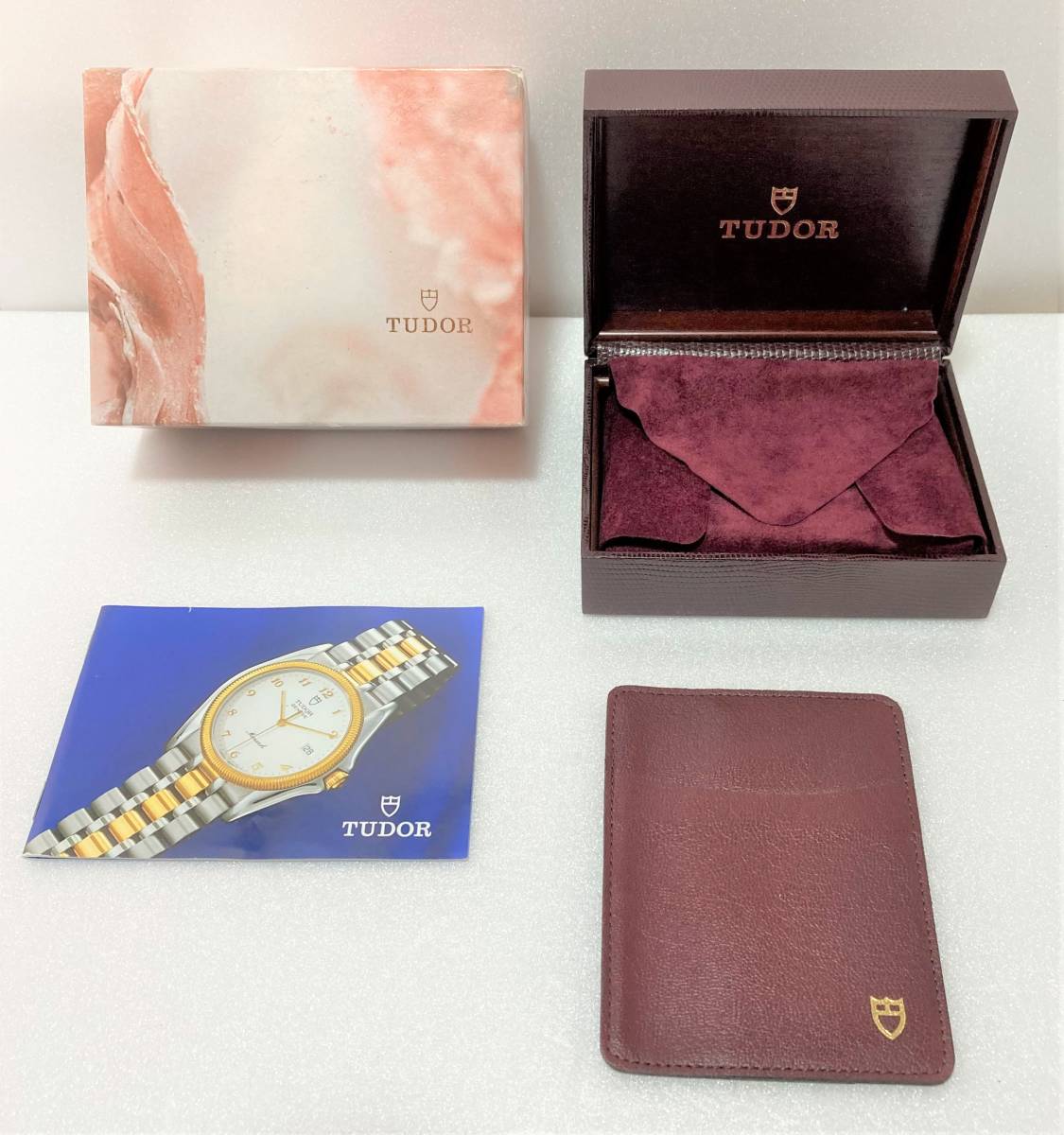 Yahoo!オークション - TUDOR チュードル 純正 時計ケース 空き箱 Yahoo!オークション - TUDOR チュードル 純正 時計ケース 空き箱