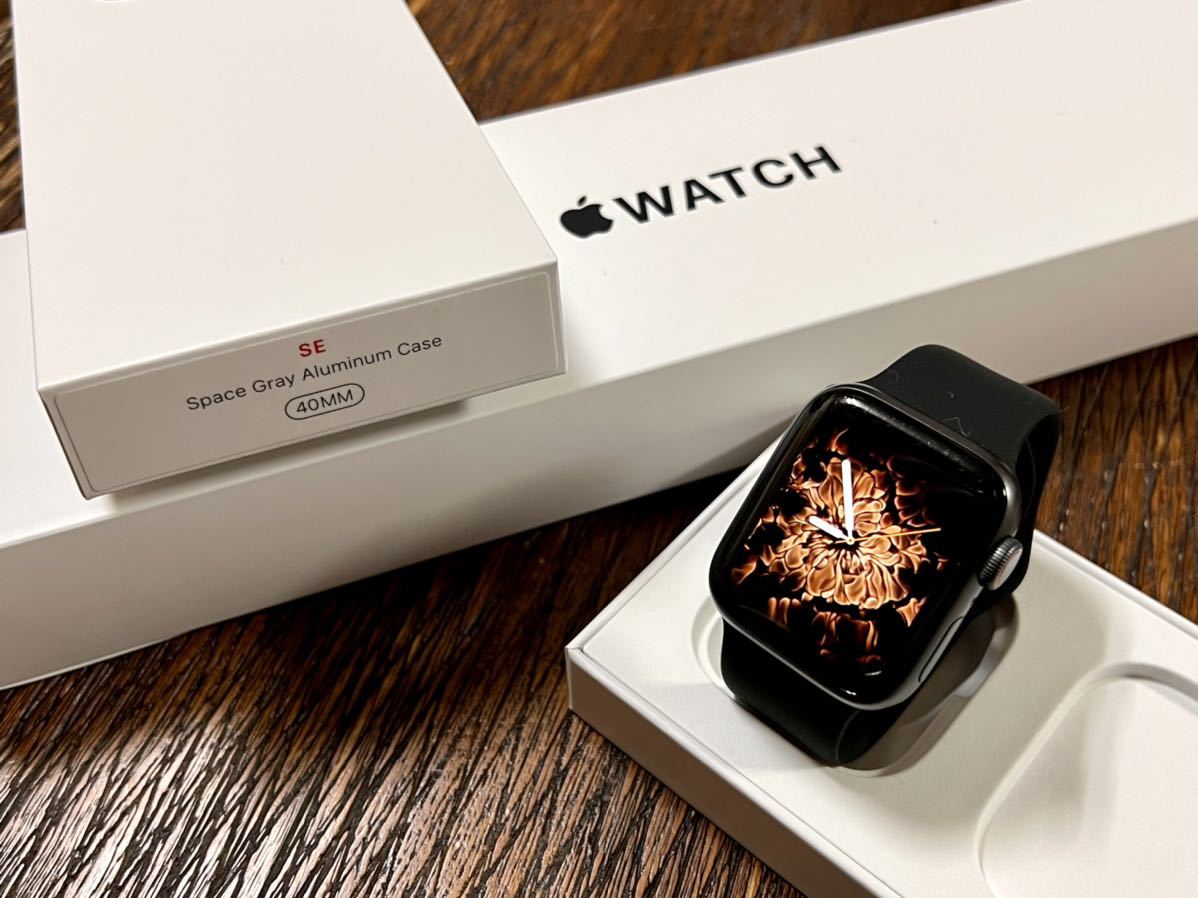 ★ バッテリー90% ★ アップルウォッチ Apple Watch SE 40mm スペースグレー アルミニウム GPS Cellular 新品社外バンド付き