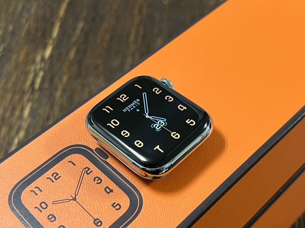 ★ 即決 送料無料 ★ アップルウォッチ エルメス Apple Watch HERMES Series 4 44mm シルバー ステンレススチール  GPS Cellular モデル