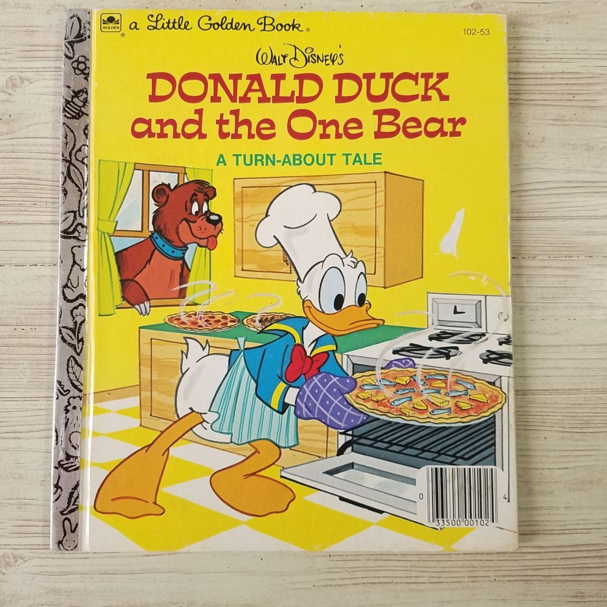 外国語絵本[ディズニー ドナルドダック DONALD DUCK and the One Bear : A TURN-ABOUT TALE] ディズニー絵本 洋書 英語絵本