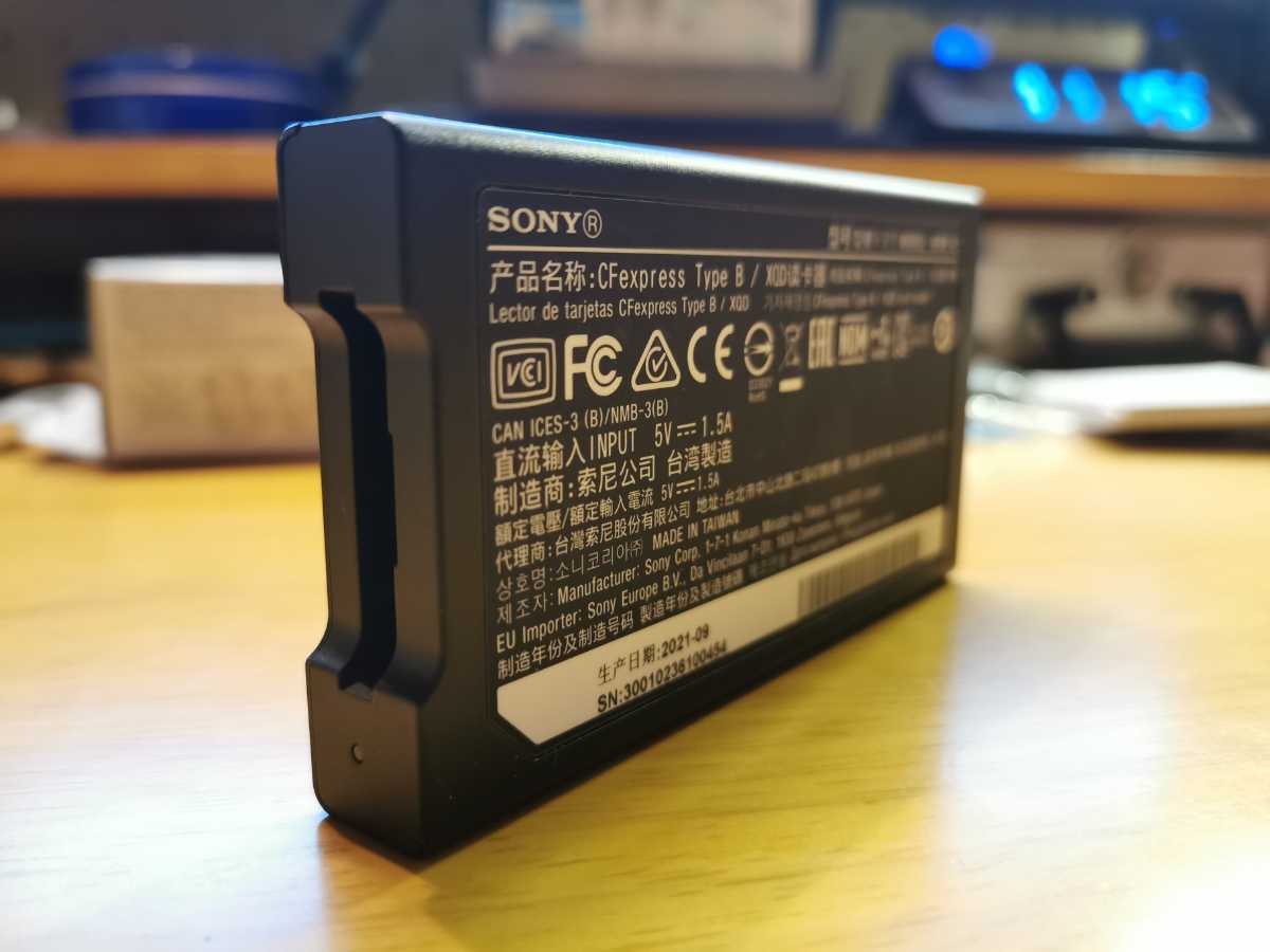 SONY XQD/CFexpress Type B カードリーダー MRW-G1 ほぼ未使用品 付属