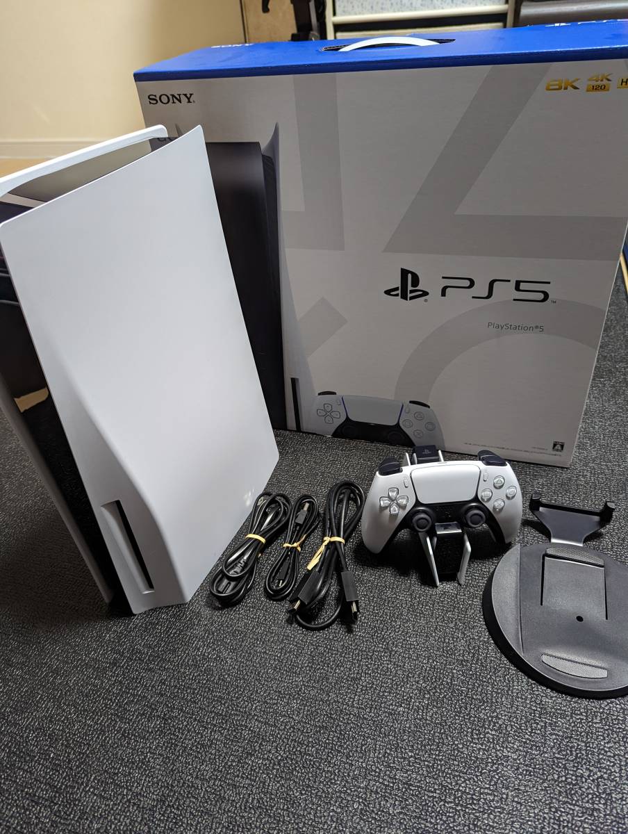 PlayStation 5 (CFI-1000A01) ディスクドライブあり コントローラ充電