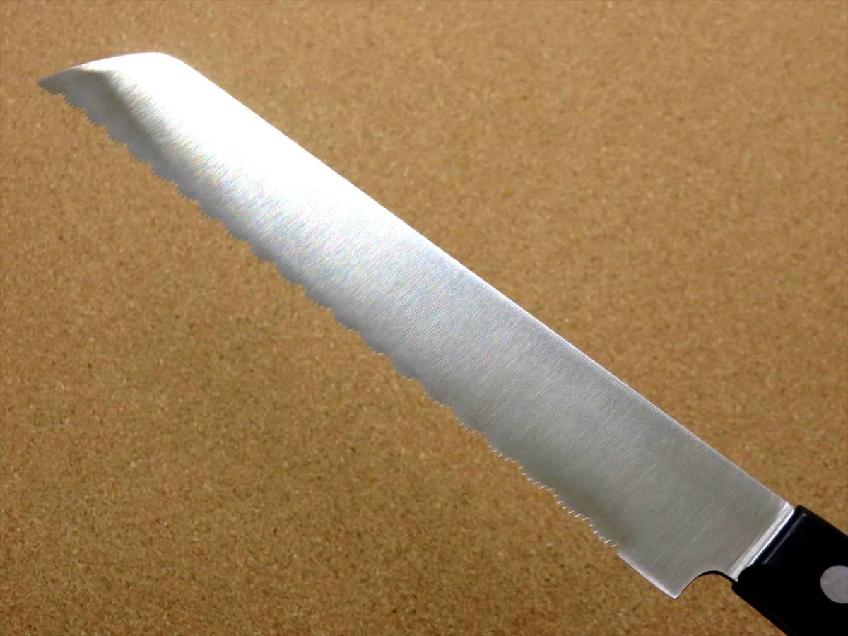 関の刃物 冷凍切り包丁 19cm (190mm) 濃州正宗作 ステンレス フェノール樹脂柄 冷凍食材を切る 刃先がギザギザの波刃 冷凍ナイフ 日本製_画像5