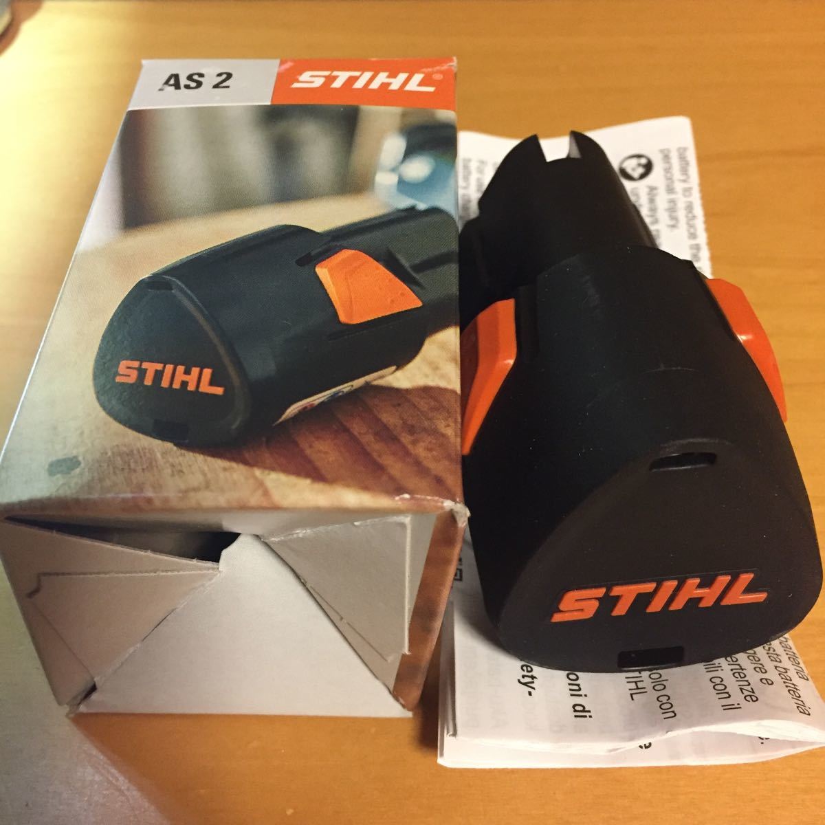 新品 STIHL GTA26 AS2 バッテリー バッテリーガーデンカッター 電動チェンソー