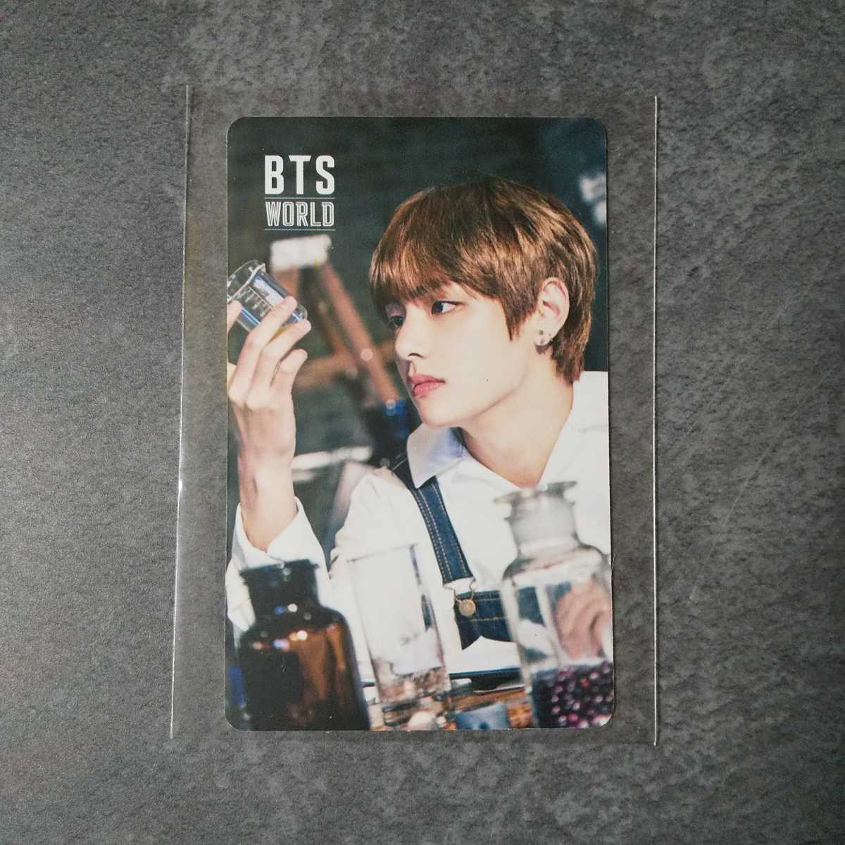 【トレカのみ】【廃盤】CD 『BTS WORLD OST』のランダム封入特典 両面トレカ(V テヒョン)【公式トレカ】BTS 防弾少年団