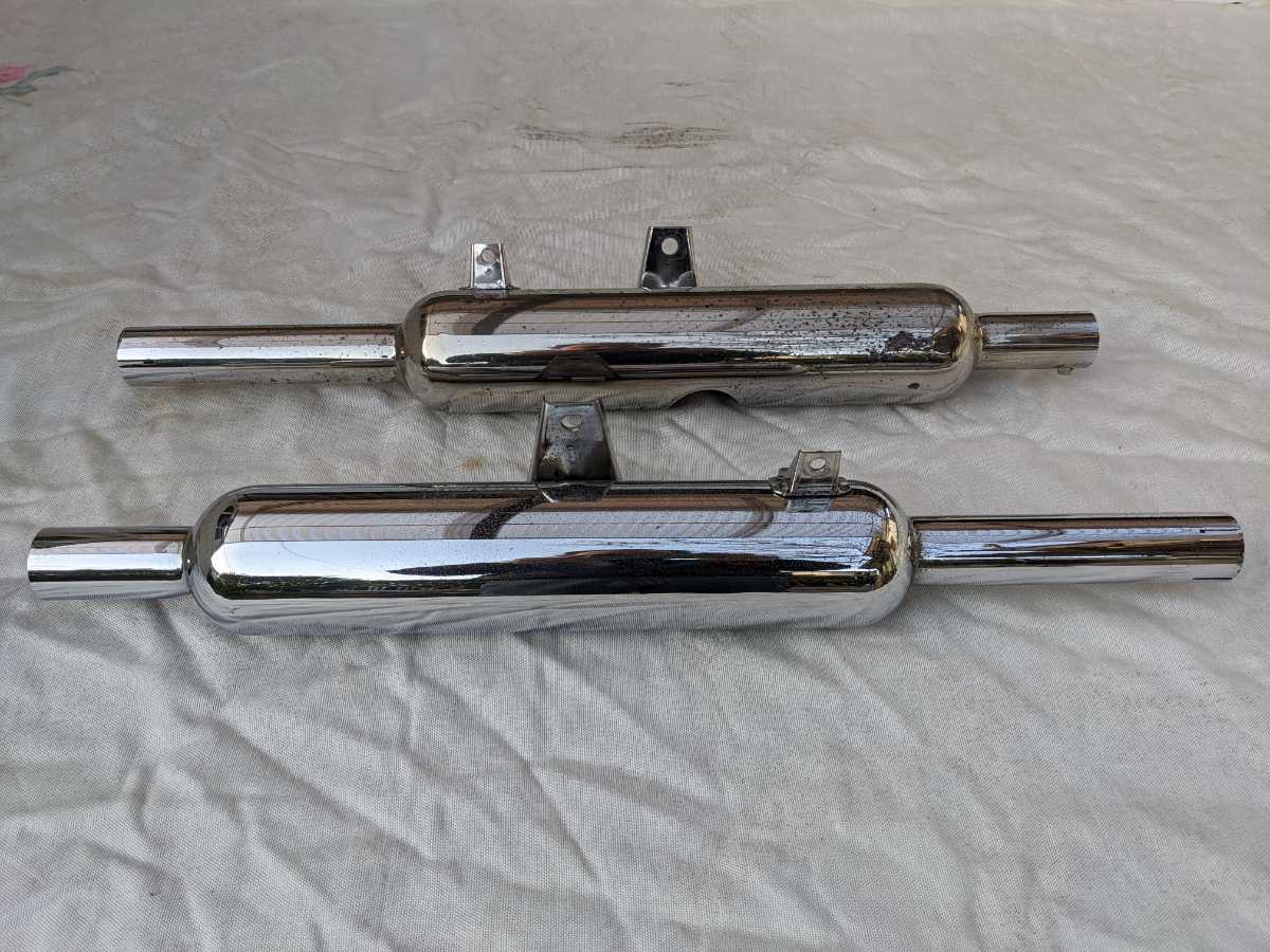 ☆カワサキ Ｗ１用マフラー２点吊り Ｗ１ＳＡ 凹み.ガリ無し!! 個人出品☆